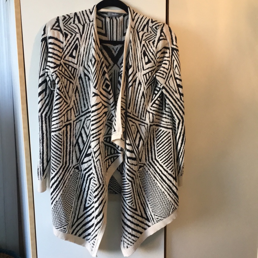 NEIMAN MARCUS cardigan sweater